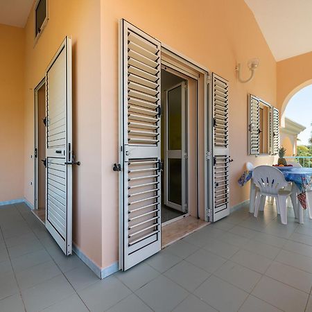 Mare Azzurro Aparthotel Cardedu Bagian luar foto