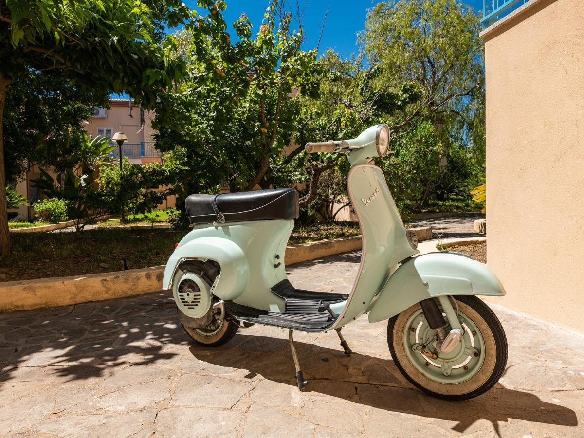 Mare Azzurro Aparthotel Cardedu Bagian luar foto