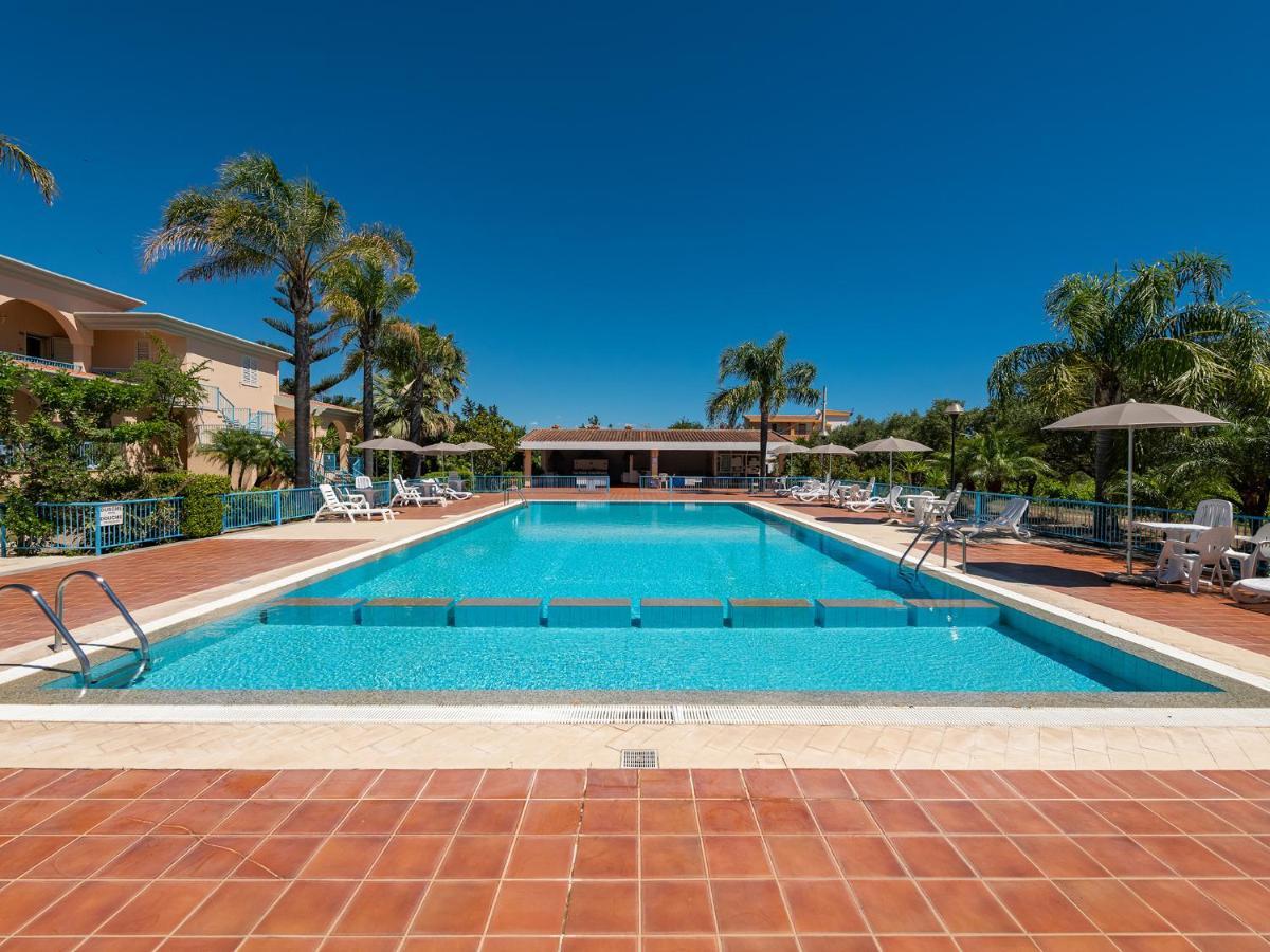 Mare Azzurro Aparthotel Cardedu Bagian luar foto